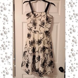 Masquerade Juniors Size 7/8 Elegant Black and White Y2K Vintage Floral Dress